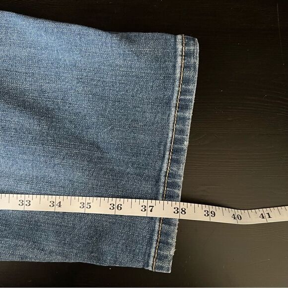 Torrid Jeans Womens Size 18 Blue Ex-Boyfriend Straight Distressed Stretch Denim - Picture 16 of 16